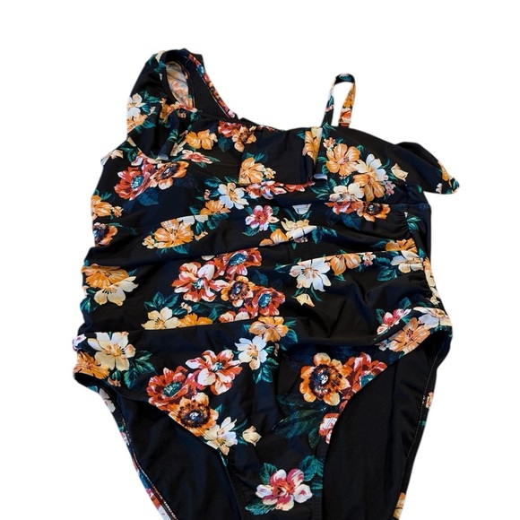 Boutique Black Floral Top One Shoulder Ruffle One Piece Swimsuit Plus 3X NWOT - Picture 2 of 16
